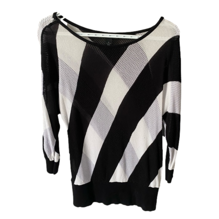 White House Black Market 3/4 Sleeve Top